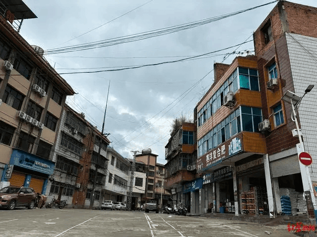 乡村医疗的困局与出路：老村医的尴尬身份与医疗人才的流失 